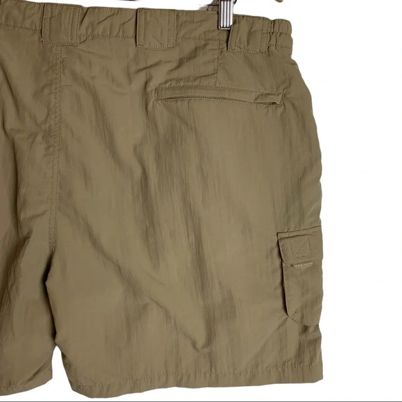 L.L Bean  Men’s Utility Hiking Shorts 100% Nylon Lined Size US XL Reg - Picture 11 of 12